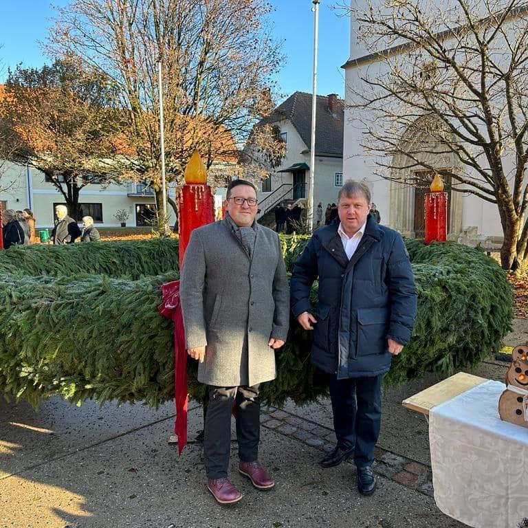 Danke an Vizebürgermeister Christian Meixner und sein Team für die Gestaltung des Adventkranzes am Peter & Paul Platz